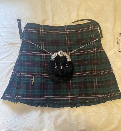 Men green kilt and sporran - men’s,